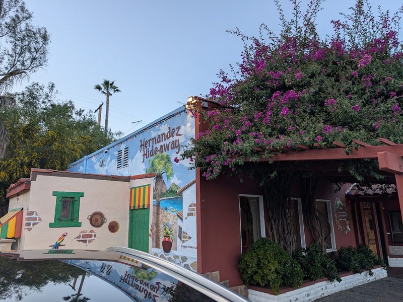 Hernandez Hideaway Restaurant exterior